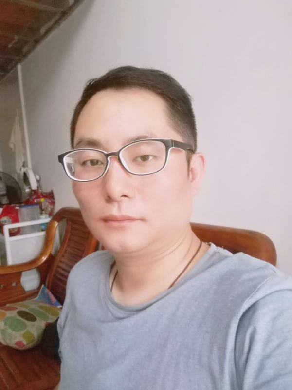 流星的尾巴的第一张照片--福安婚介网