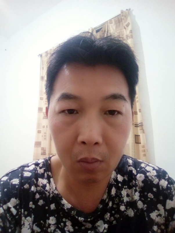 繁华哀伤的第一张照片--福安婚介网