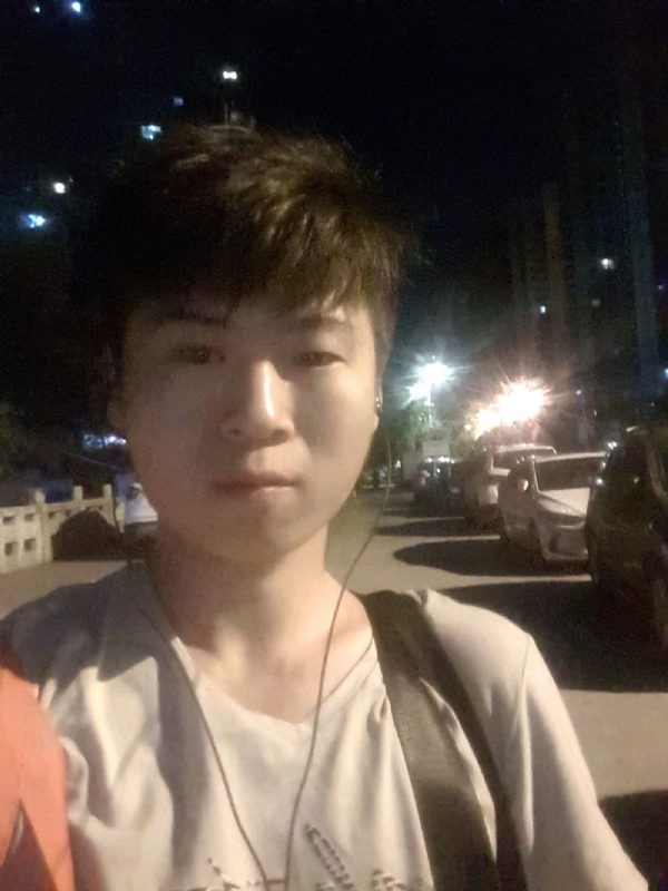 流星的瞬间的第一张照片--福安婚介网
