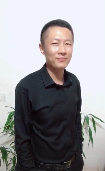 地huhi的第一张照片--福安婚介网
