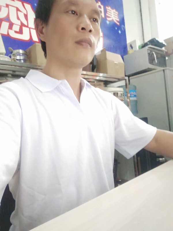 深蓝色的海的第一张照片--福安婚介网