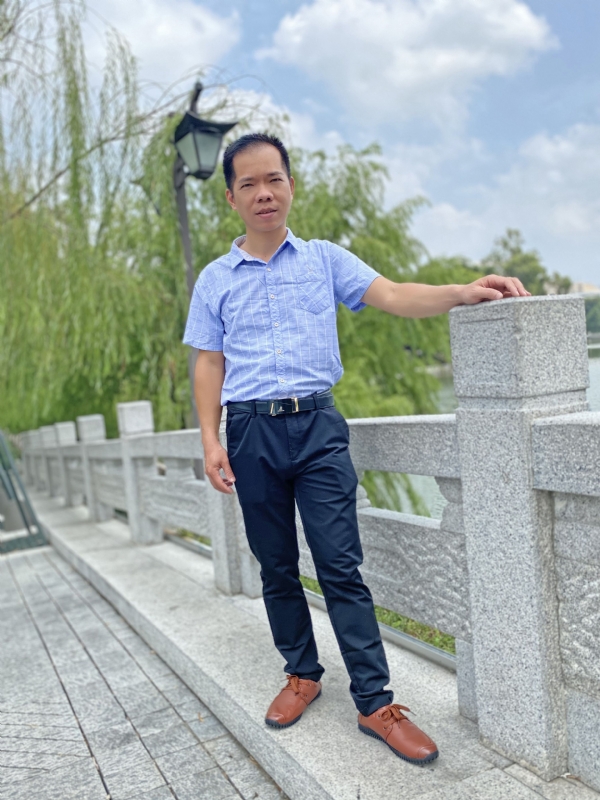 奇峰向阳的第一张照片--福安婚介网