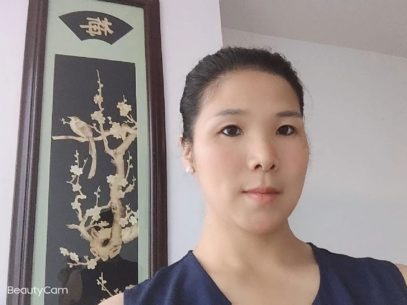 微笑的第一张照片--福安婚介网