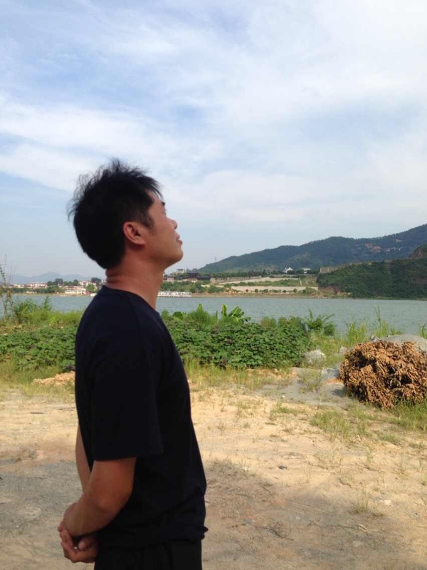 雾里看花的第一张照片--福安婚介网