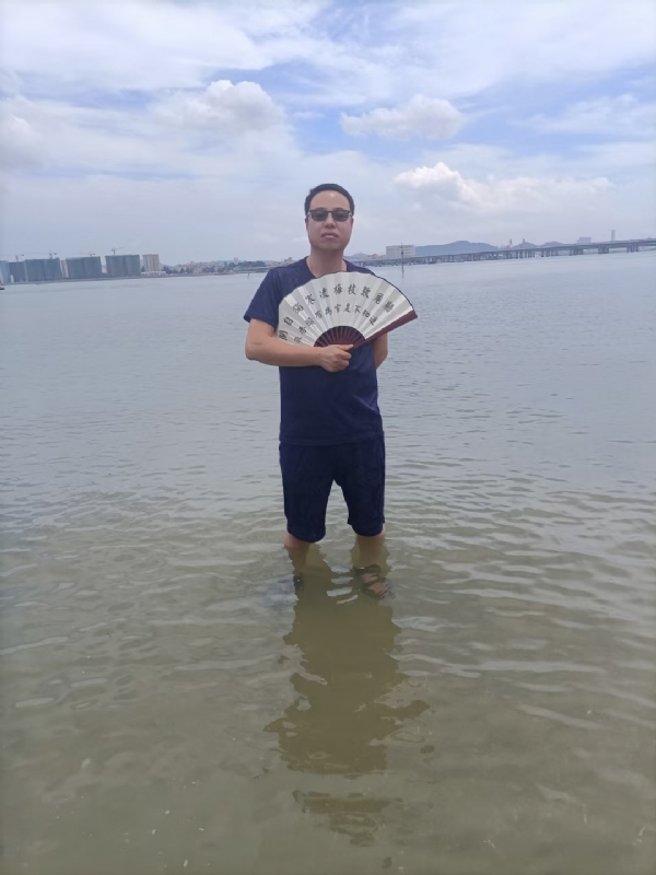 浪迹天涯的第一张照片--福安婚介网