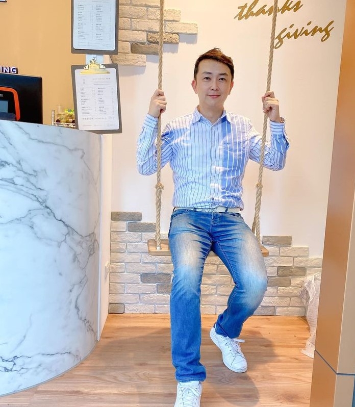 陈道明的第四张照片--福安婚介网