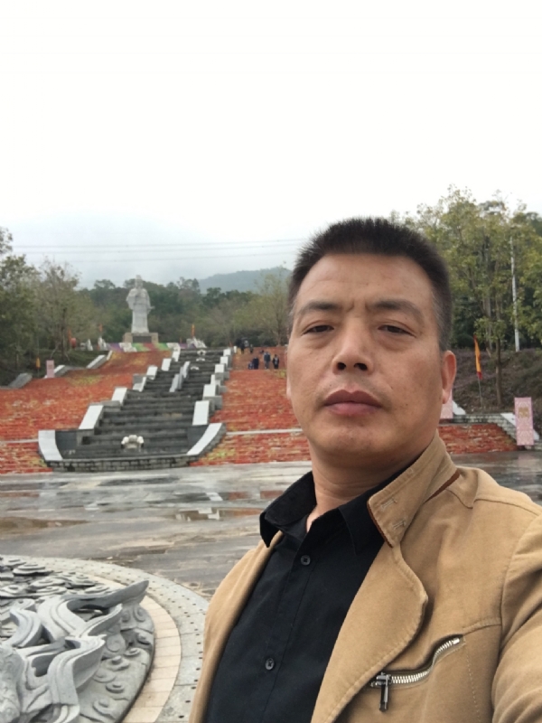 开心的松鼠的第一张照片--福安婚介网