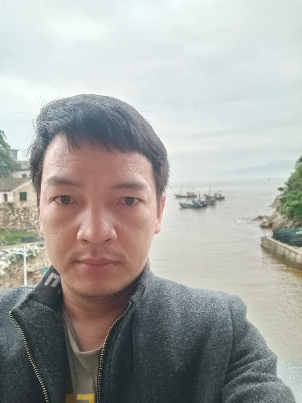 啊亮的第一张照片--福安婚介网