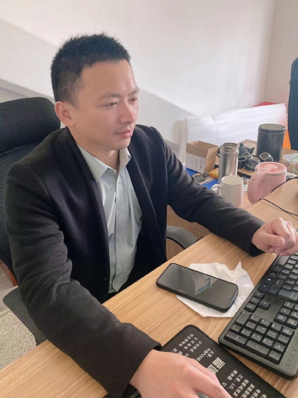 落叶知秋的第一张照片--福安婚介网
