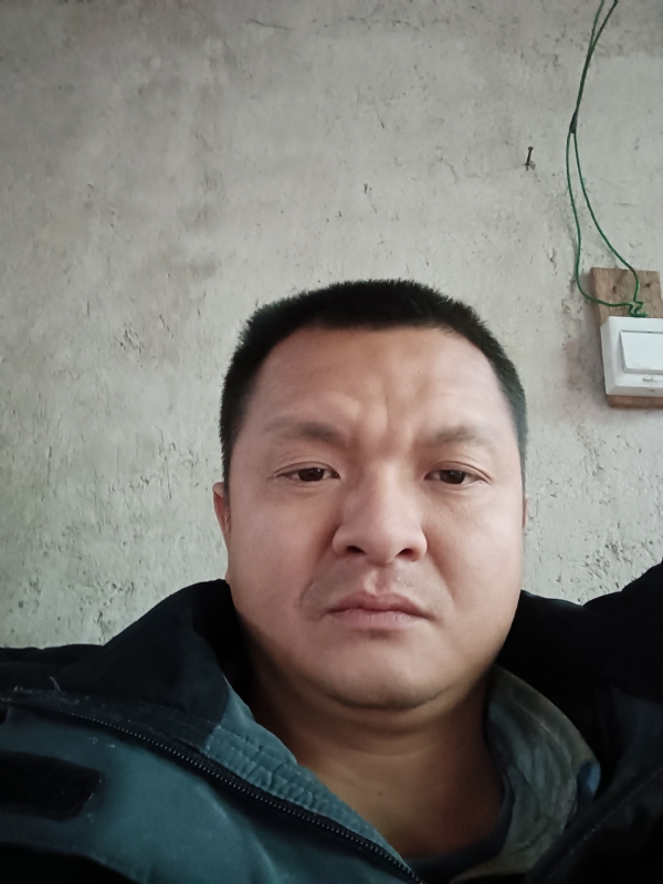 兰成龙的第二张照片--福安婚介网