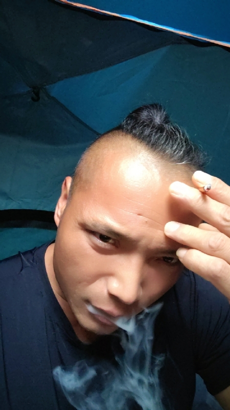 伯爵的第四张照片--福安婚介网